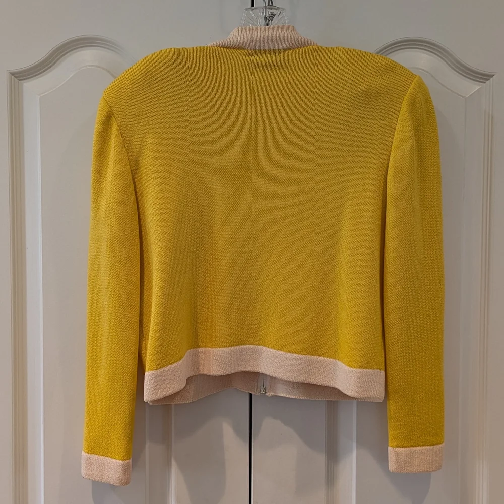 St. John Sportswear By Marie Gray Yellow and Cream Skirt Set- Pinepple Accent - Picture 3 of 12